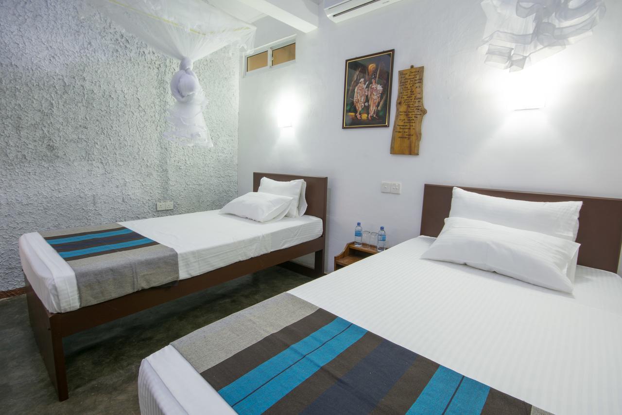Udawatta Kele Villa Kandy Exteriör bild
